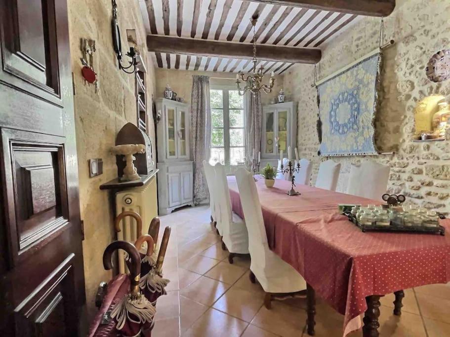 Chez Lydia - Osez La Vie De Chateau ! Pont Du Gard, Uzes Remoulins Bagian luar foto
